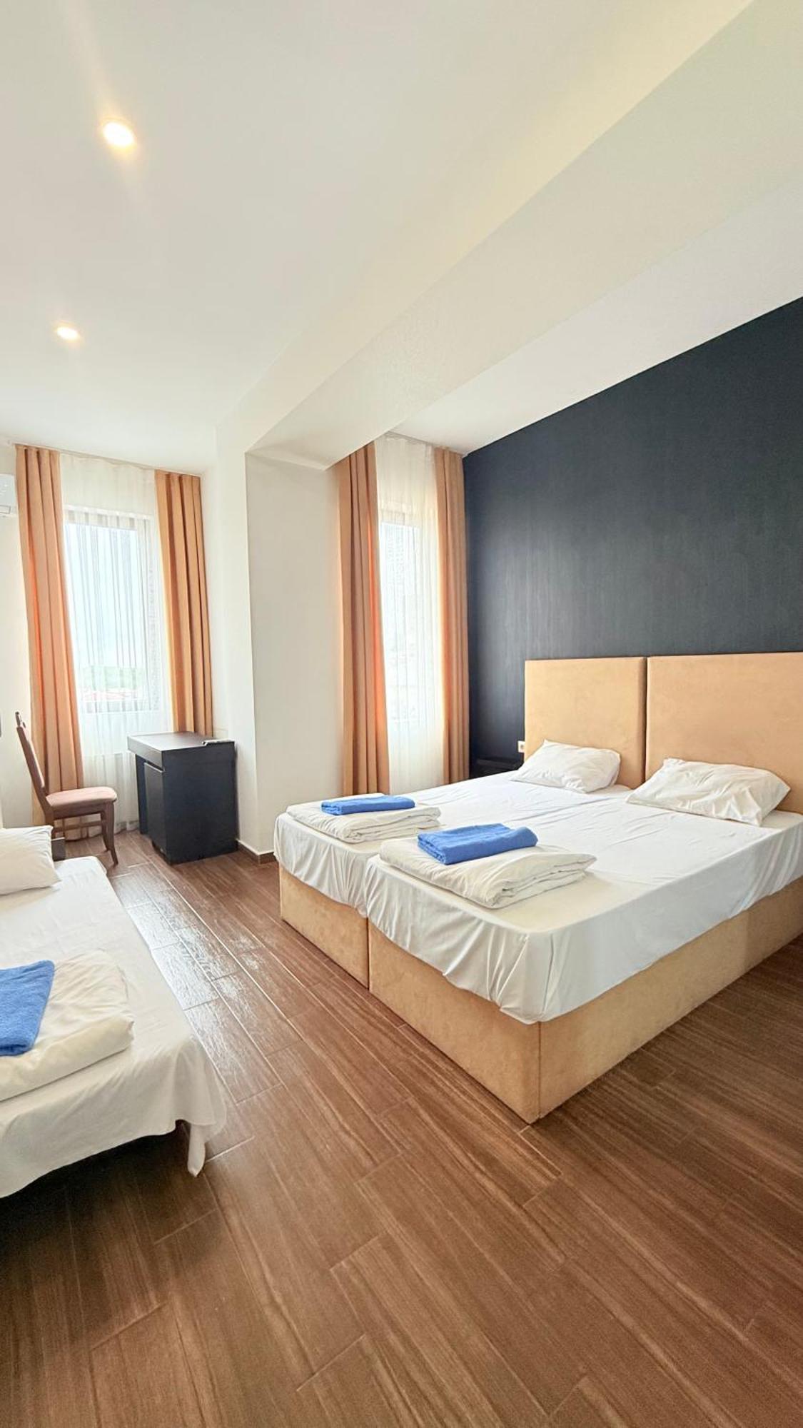 Star Hotel Kutaisi Eksteriør billede